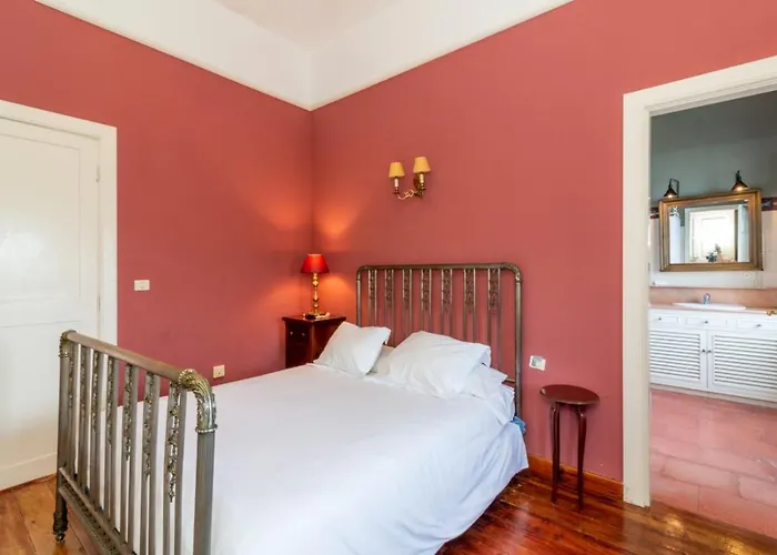 Orovales Hotel